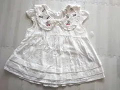 【美品】petit mainイチゴ刺しゅうブラウス 130