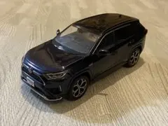 トヨタ RAV4 1/30 色見本ミニカー 店頭展示用 - メルカリ