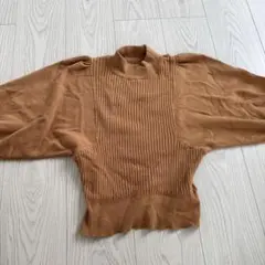 リブ編みタートルネック五分袖セーター