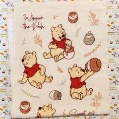 くまのプーさん　フェイスタオル③