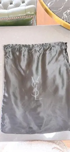 サンローラン黒サテン巾着ポーチ36×45