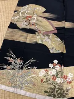 扇面四季花文様 着物リメイクのれん 黒地 豪華刺繍 横幅〜139–丈〜128