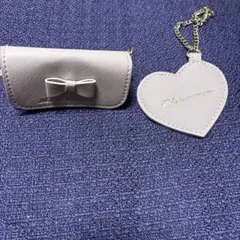 ジルスチュアート　リボン付きキーホルダー・ハート型ミラーセット