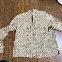 earth music&ecology 花柄シャツ