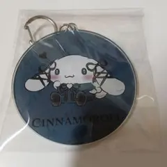 サンリオ　シナモロール　アクリルチャーム