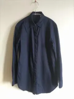 美品♡Uniqlo ♡Ｍ〜Ｌ相当シャドーストライプロングシャツ高身長さん細身の方