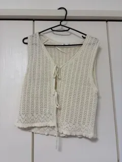 GU アイボリー ニットベスト M