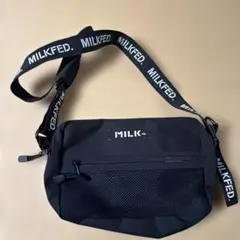 【値下げ】MILKFED. ブラック ショルダーバッグのサムネイル