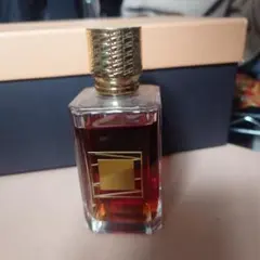 ラリック フルールユニヴェルセル EDP USED 100ml 箱無し - メルカリ