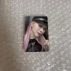 ITZY BORN TO BE special edition リュジン トレカ - メルカリ