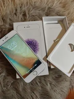 Apple iPhone 6　シルバー 本体 箱付き