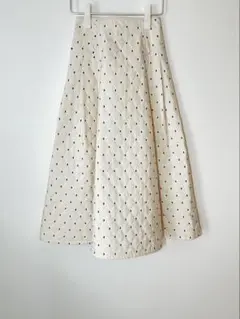 Noela ノエラ　アイボリー キルティング フレアスカート　白　ドット　S