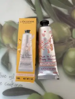L'OCCITANE チェリーブロッサム ハンドクリーム 30ml