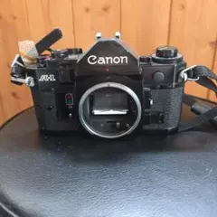 ヴィンテージCanon AV-1フィルム一眼レフカメラ FD50mmF2稼働不明