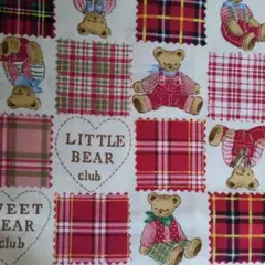 クマとチェック柄の綿プリント生地はぎれ２枚