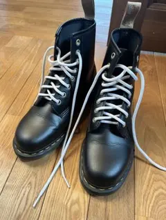 Dr.Martens ヴィーガンレザー 8ホールブーツ UK6