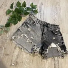 【超美品】Bershka ショートパンツ 短パン ダメージジーンズ