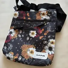 DAKINE フラワープリント ショルダーバッグのサムネイル