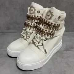 ほぼ未使用【レディー】（M）インヒールスニーカー スタッズ ハイカット ホワイト