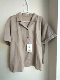 ベージュ　レディースシャツ　新品