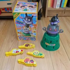だだんだんです！M 100サイズ　（キューズベリー以外） キッズUSランド室内遊園地 茨城県牛久市ひたち野東1丁目23-1