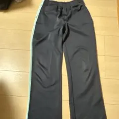 スポーツパンツ