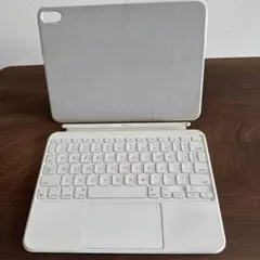 Apple iPad Magic Keyboard Folio US White