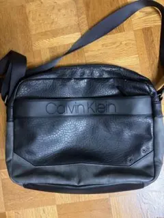 Calvin Klein ショルダーバッグ 黒のサムネイル