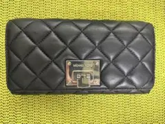 MICHAEL KORS ブラック キルティング長財布