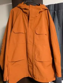 UNIQLO　ユーティリティパーカー