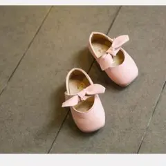 韓国子供服　リボン付ベビーシューズ　ピンクベージュ　フォーマル　入園式　パンプス