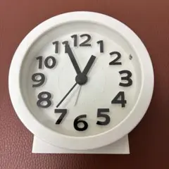 無地　シンプル　モダン　アナログ　デスク時計　ホワイト　アラーム機能付き
