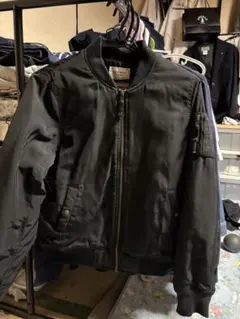 Item thumbnail for item 2f4bb9d6-d417-4c39-b8c0-d46f2add457d