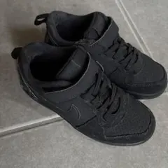 Nike ブラック スニーカー　19㌢