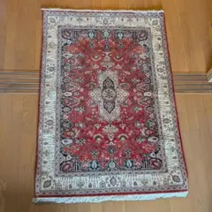 HEREKEヘレケ　花柄ラグ 75cm x 119cm ウール　トルコラグ HEREKEヘレケ 花柄ラグ 75cm x 119cm ウール トルコラグ - メルカリ