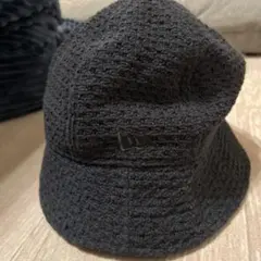 ニューエラ黒のバケットハット