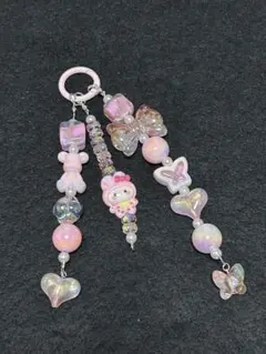 じゃらじゃら系ピンクのハートと蝶のストラップ