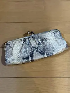 COACH （コーチ）パイソン柄クラッチバッグ