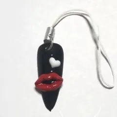 限定セール ネイルチップ キーホルダー ブラック リップ ハート セクシー