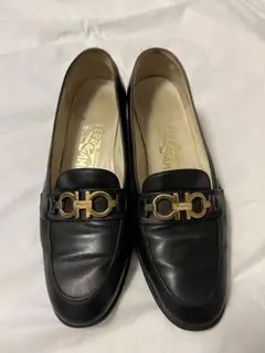 サルヴァトーレフェラガモ ガンチーニ ローファー レザー 5C