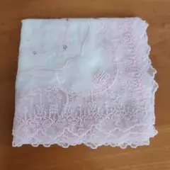 GIVENCHY　大判レースハンカチ