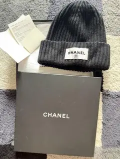 未使用 JIMMY CHOO ビーニー ロゴ ニット帽 - メルカリ