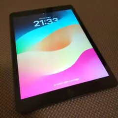 極美品 Apple iPad8 第８世代 スペースグレー 中古 使用頻度少