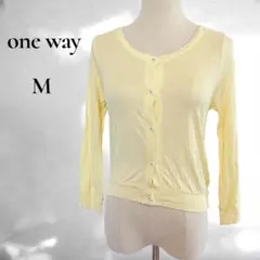 【one way】お花ボタン　薄手　レーヨン100% 黄色　Uネック　七分袖　Mのサムネイル