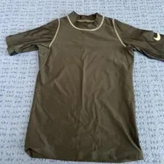 NIKE ラッシュガード　半袖150 ブラック