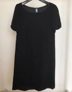 ストロベリーフィールズ 半袖 パフスリーブ ワンピース 黒 結婚式