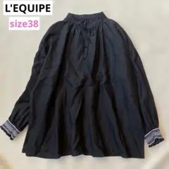 L'EQUIPE スモッキング刺繍 袖 ブラウス リヨセルリネン 黒 サイズ38のサムネイル