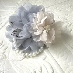 213 ハンドメイド コサージュ パール ビーズ　卒業式　卒園式　入学式　グレー