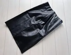 新品　フェイクレザータイトスカート