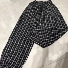 チェック柄 イージーパンツ ワイドパンツのサムネイル